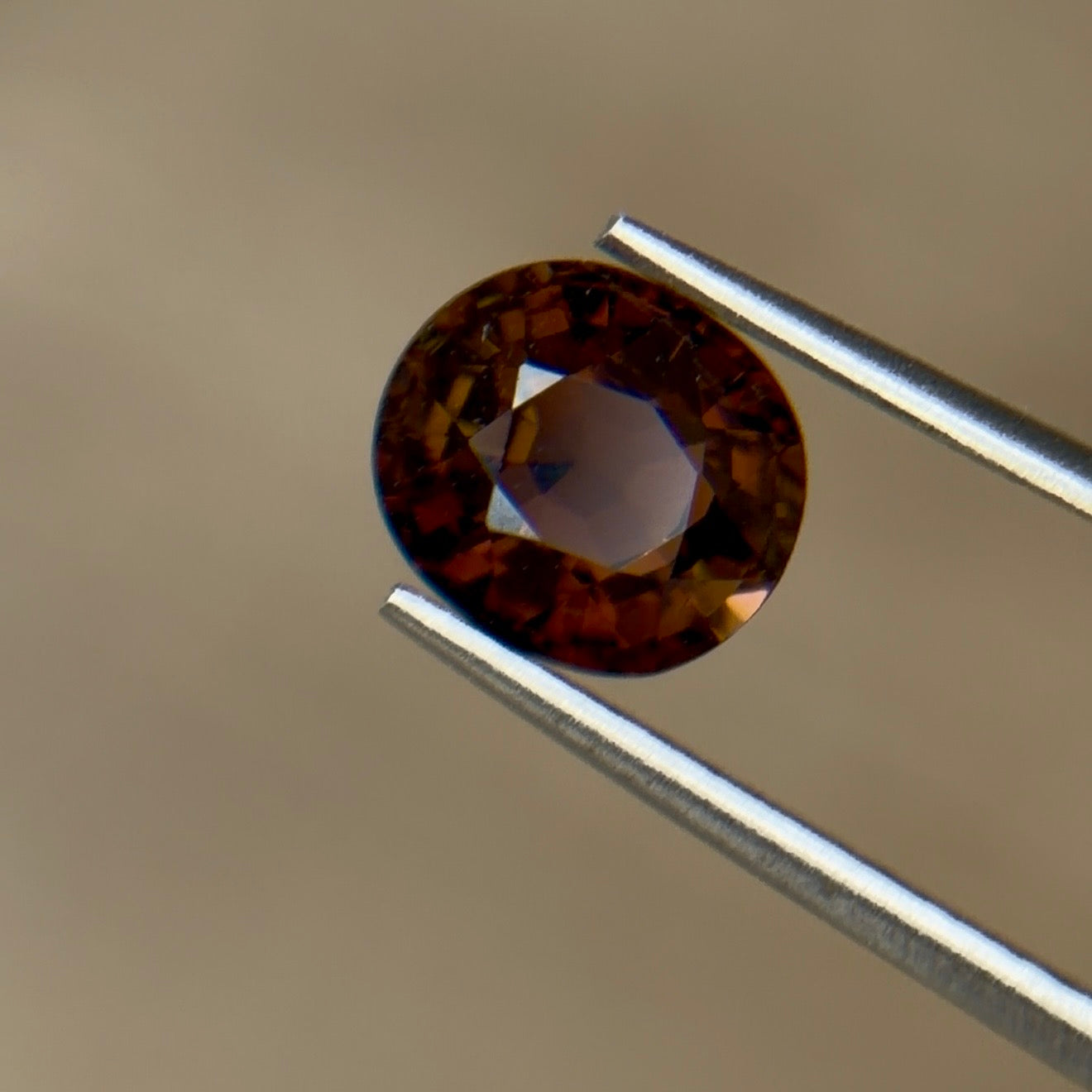 1.51 ct Natural Tourmaline Brownish Red – Oval Cut – AIG Certified