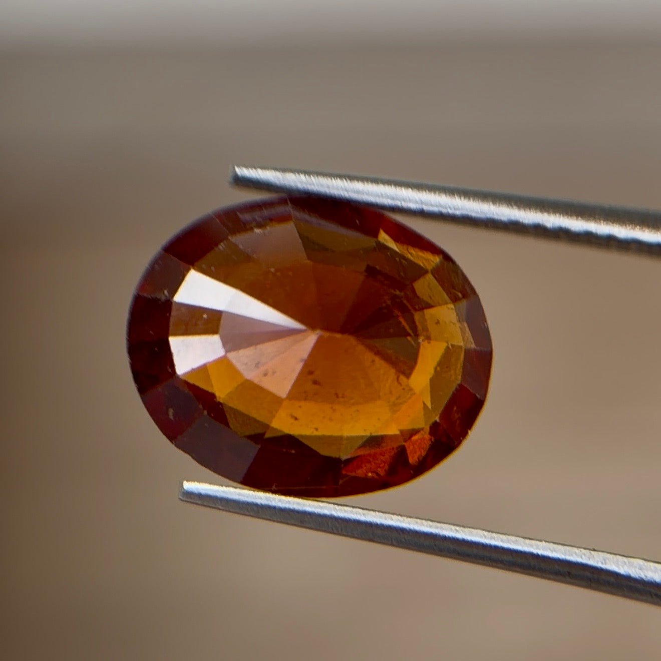 5.01 ct Natural Hessonite Garnet Honey Yellow – Oval Cut – AIG Certified