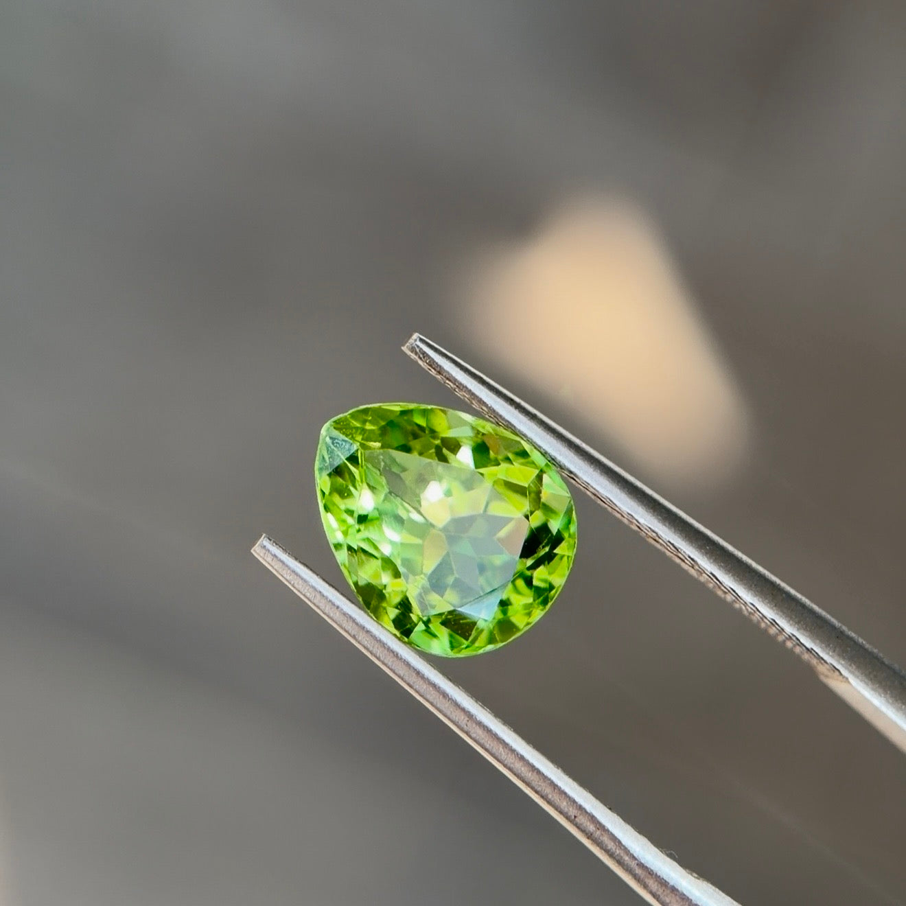 2.39 ct Natural Peridot Olive Green – Pear Cut – AIG Certified