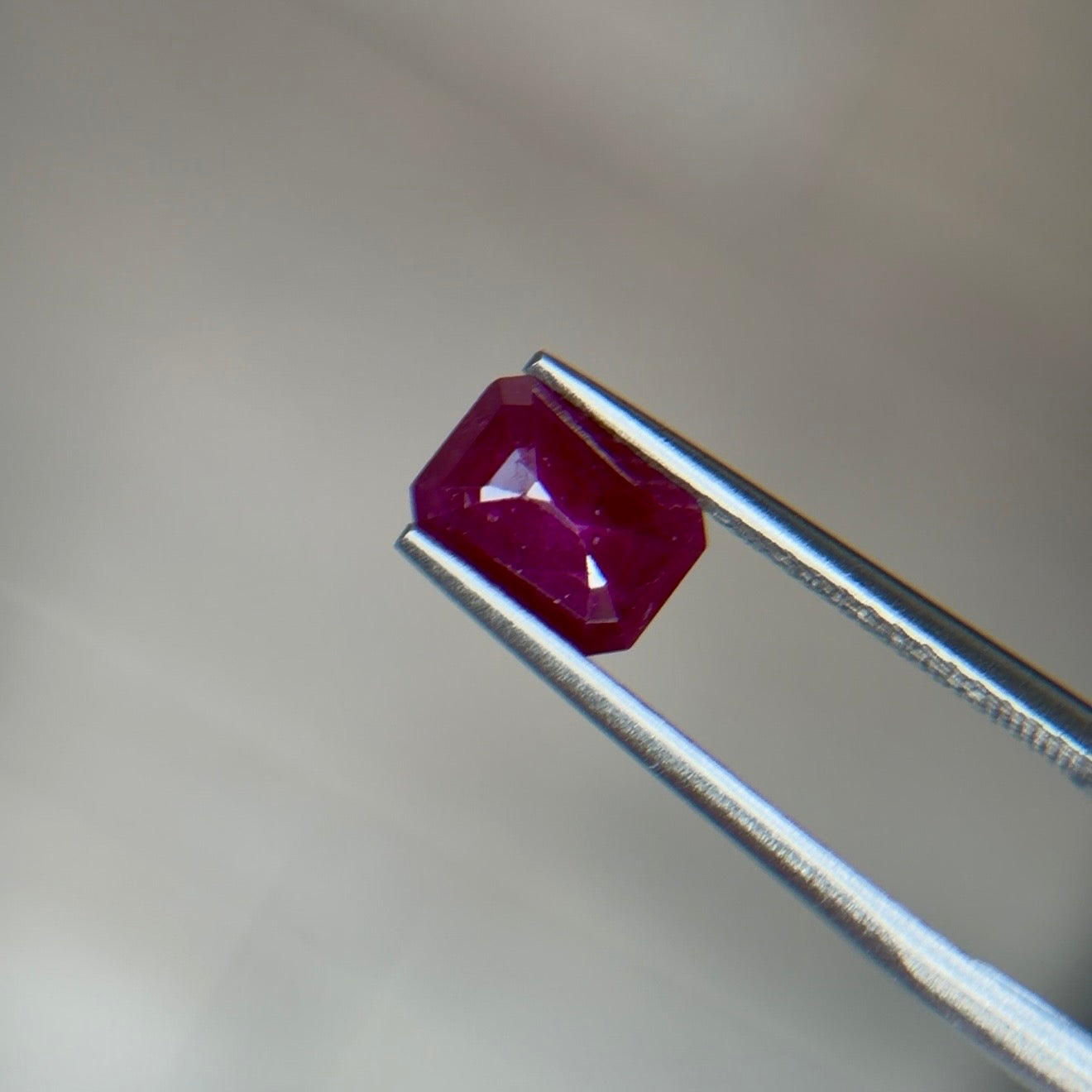 1.05 ct Natural Ruby Red Heated – Emerald Cut – Mozambique – AIG Certified