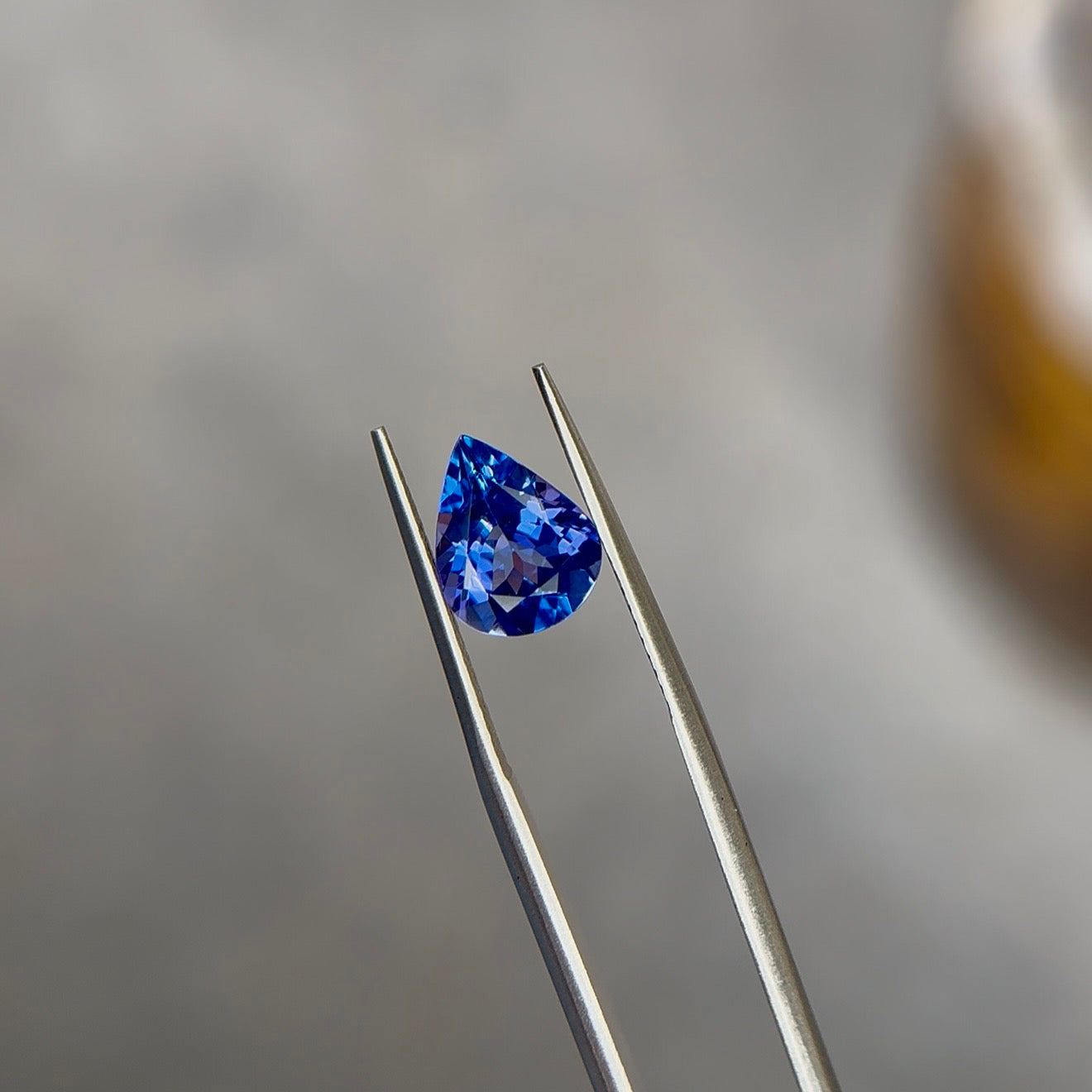 2.10 ct Natural Vivid Blue Tanzanite (Starry Night) – Pear Cut – Guild Certified