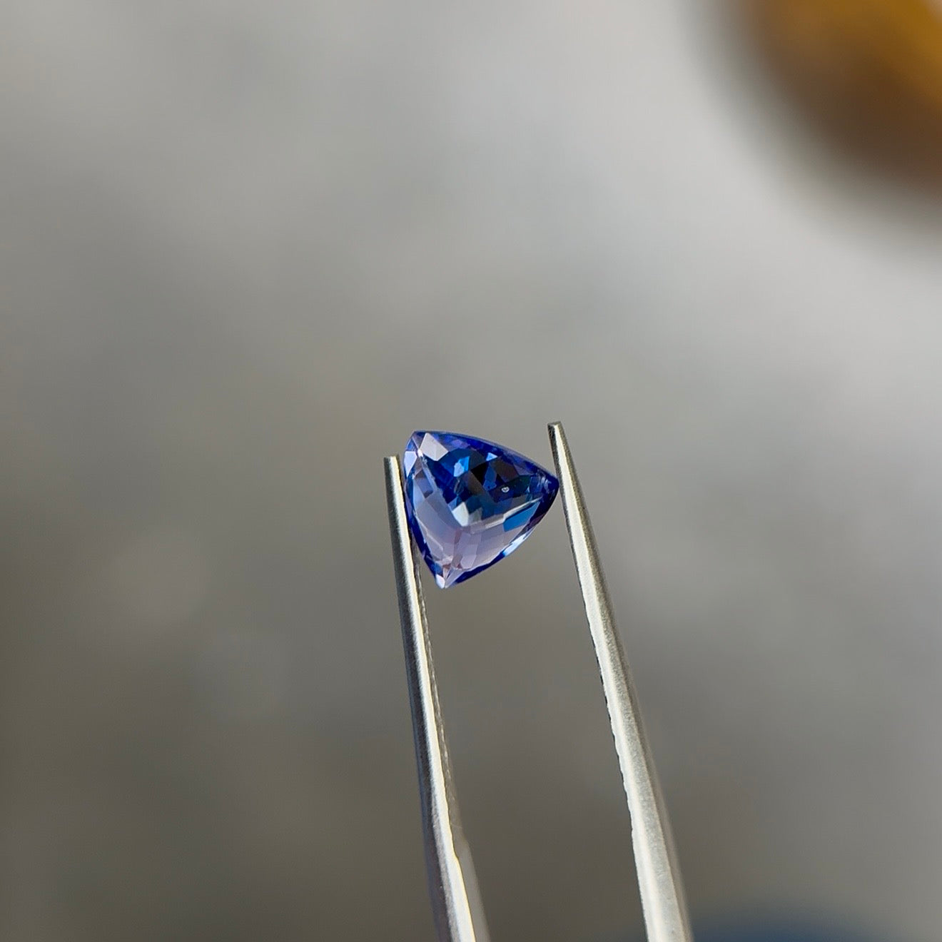 1.27 ct Natural Violetish Blue Tanzanite – Trillion Cut – AIG Certified
