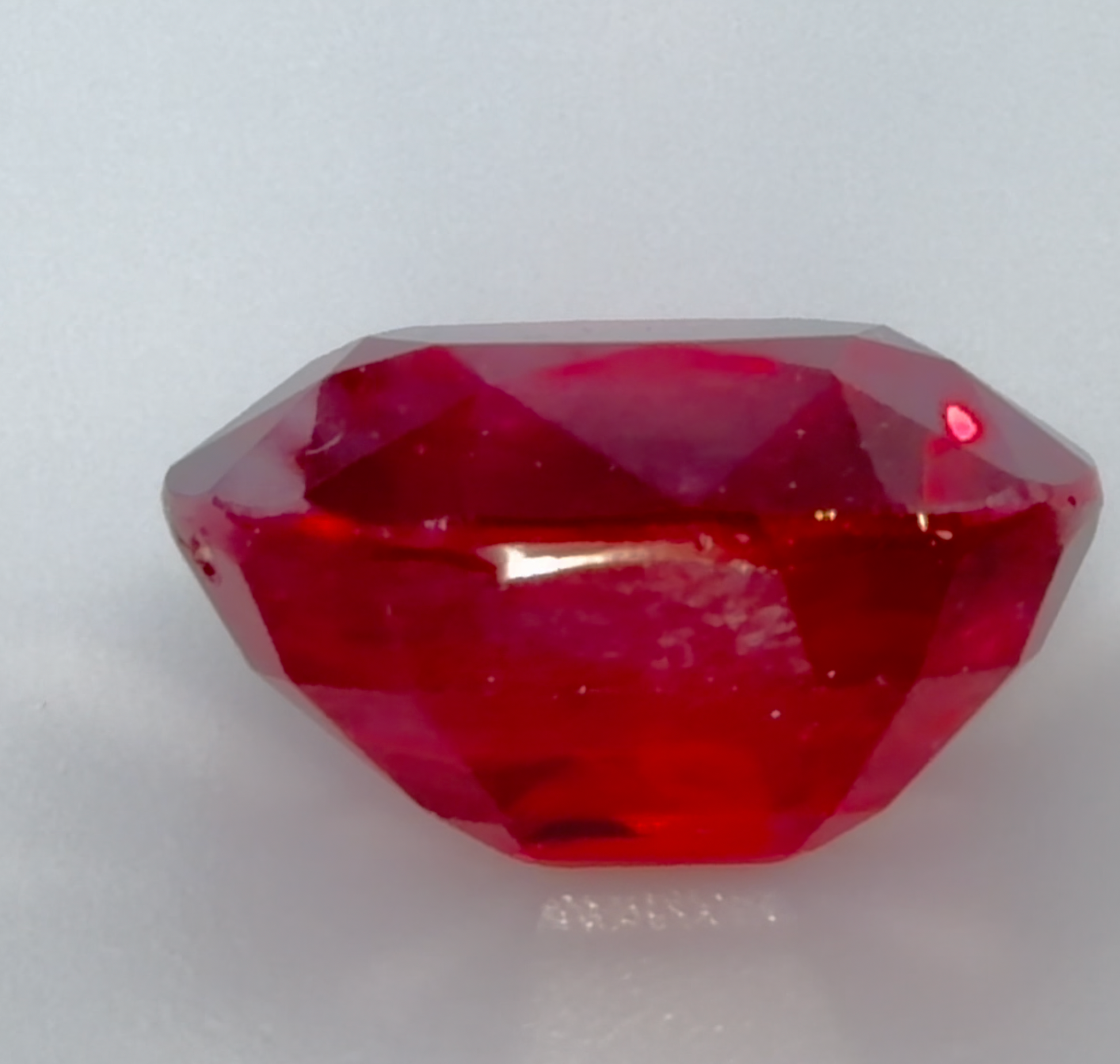4.17 ct Red (Vivid) Ruby – Oval Cut – Heated – Madagascar