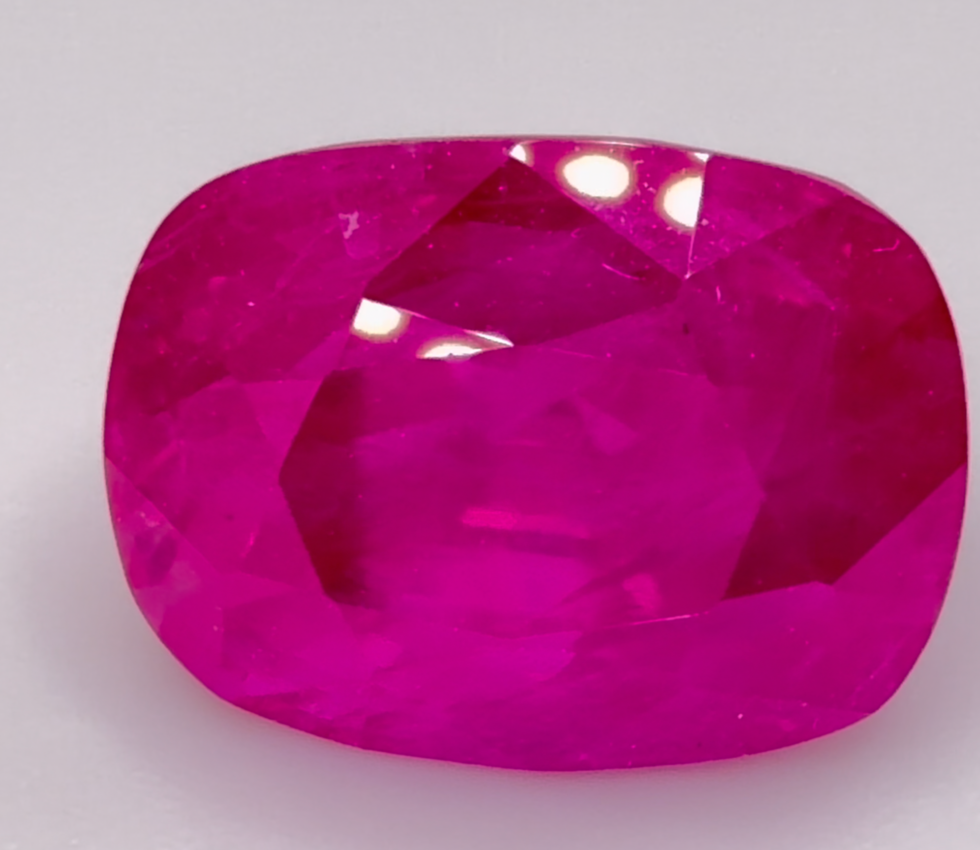 8.93 ct Red Ruby – Oval Cut – Heated – Burma