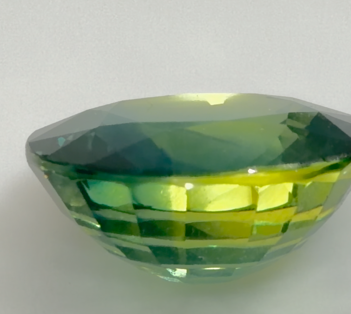 9.12 ct Teal Sapphire – Oval Cut – Heated – Origin Undetermined