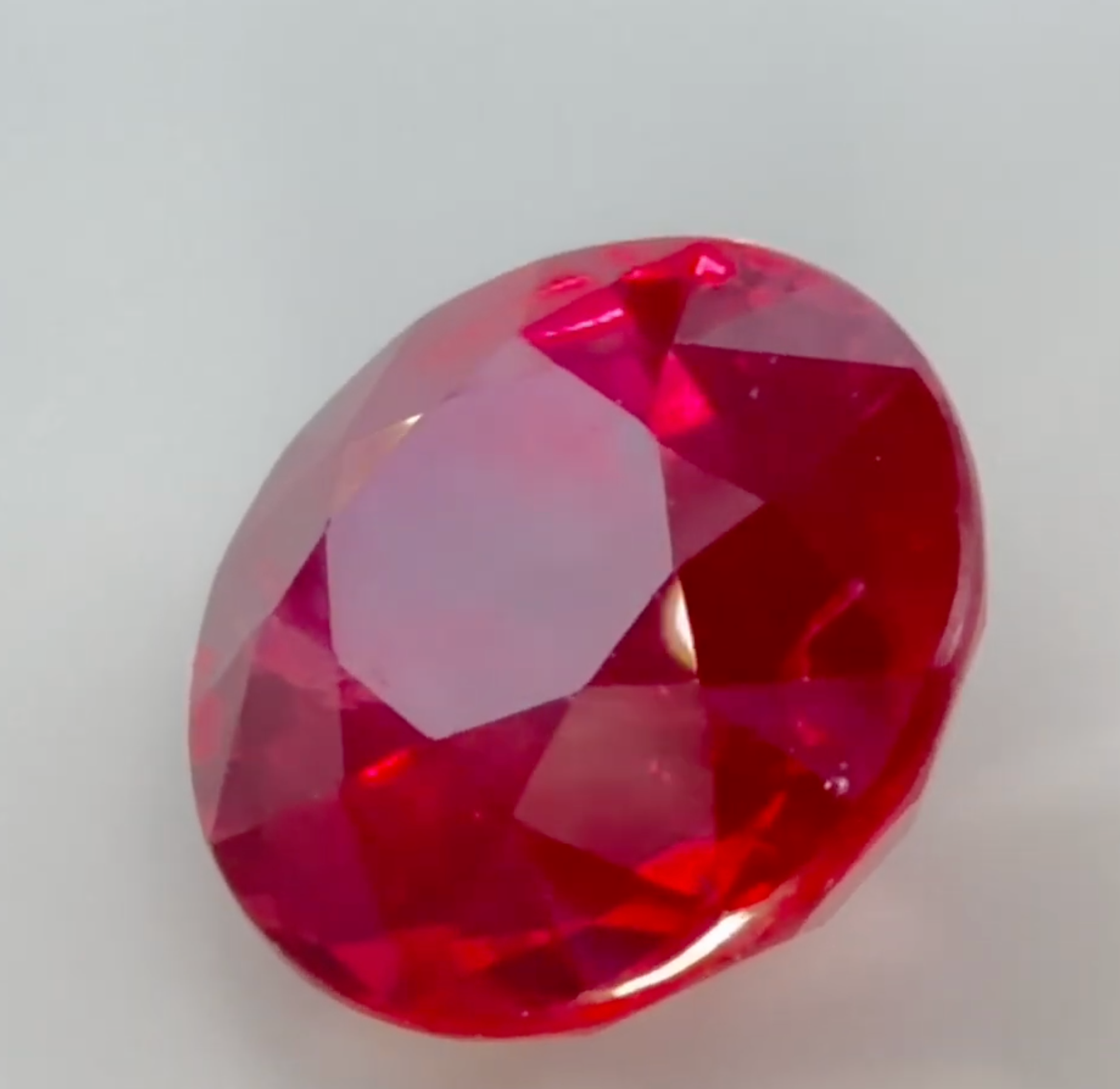 4.09 ct Red (Vivid) Ruby – Round Cut – Heated – Madagascar