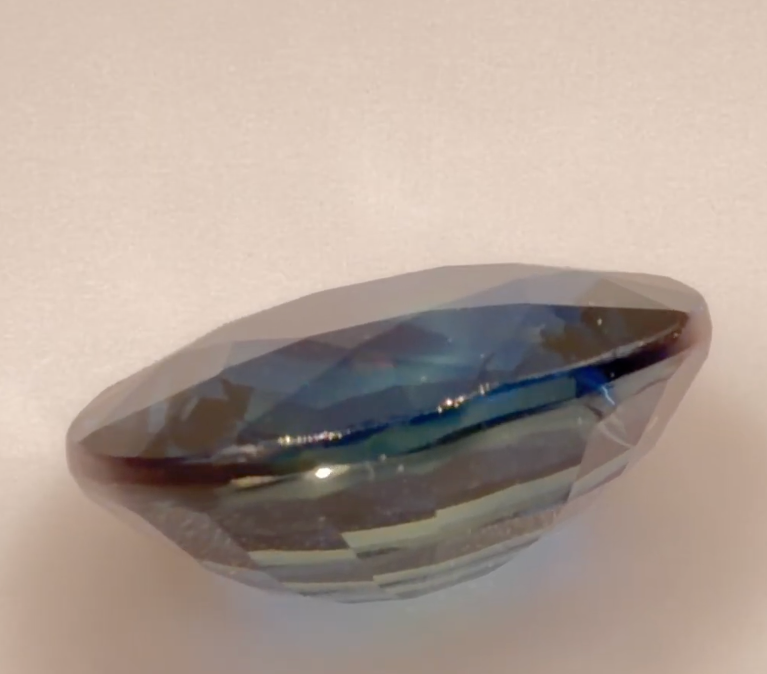 5.87 ct Blue (Indigo) Sapphire – Oval Cut – Untreated – Basalt Related