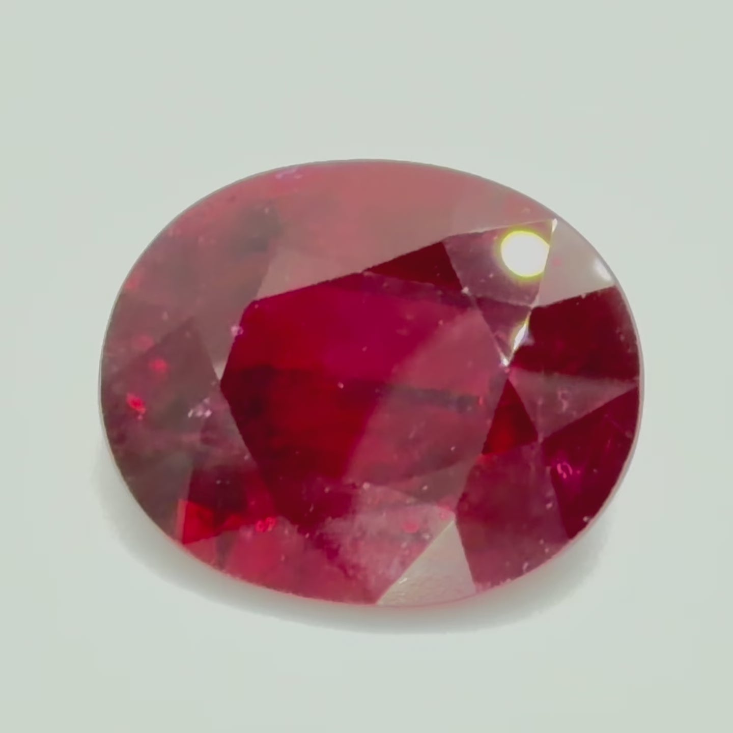 5.37 ct Red (Pigeon Blood) Ruby – Oval Cut – Heated – Madagascar